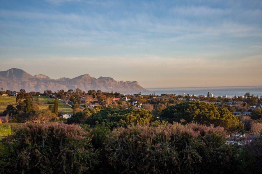 3 Bedroom Property for Sale in Helderberg Estate Western Cape